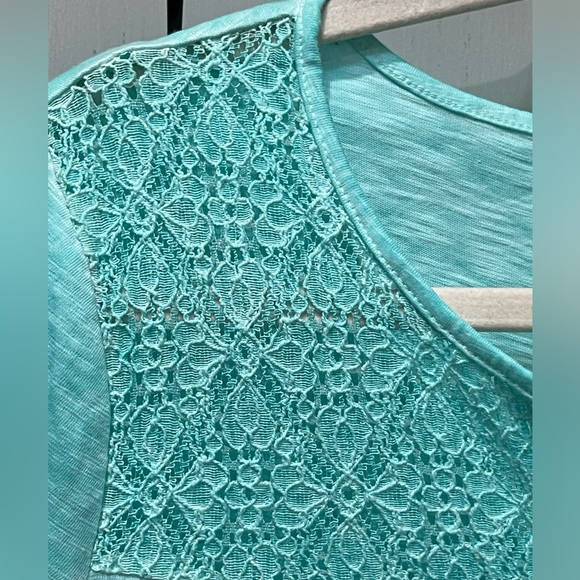 St. John’s Bay top - Picture 6 of 6